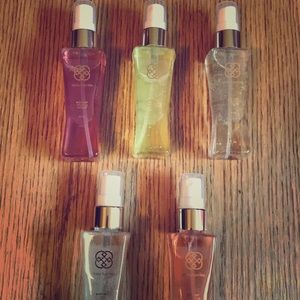 Daisy Fuentes body mist